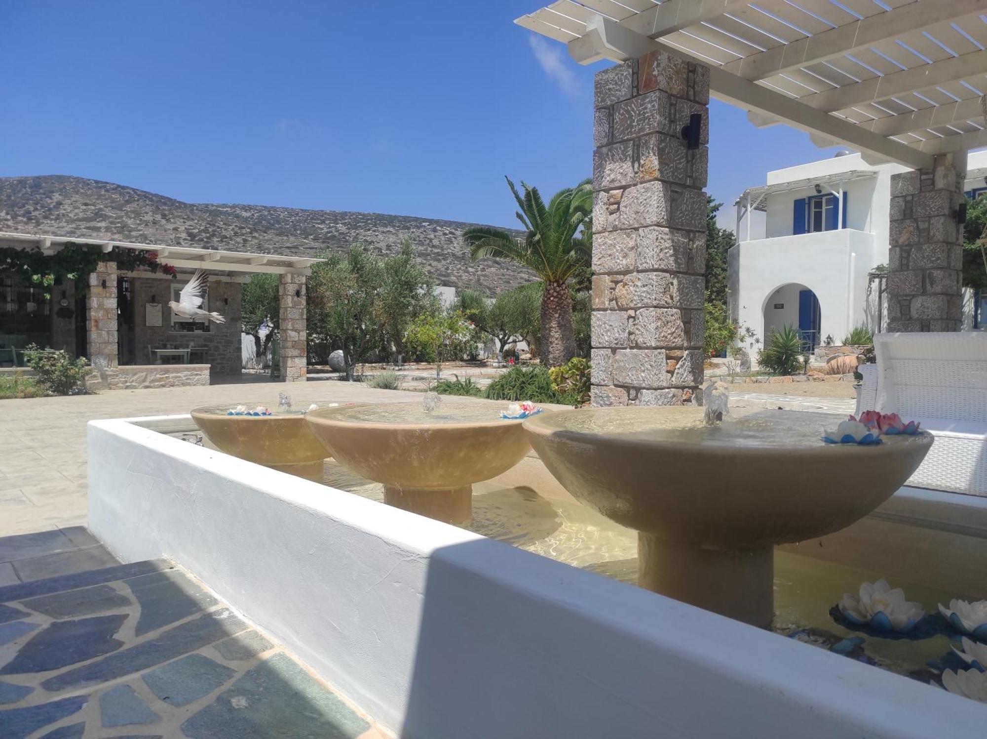 Villa Le Grand Bleu Катапола Екстериор снимка